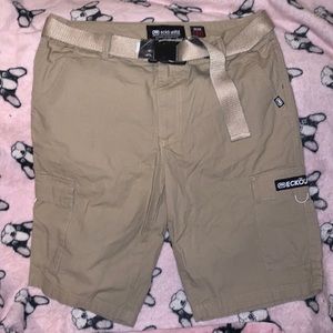 Elko Unlimited vintage shorts with belt